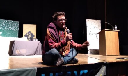 Fran Chávez: «La propaganda de alcohol debe prohibirse, como la de tabaco»