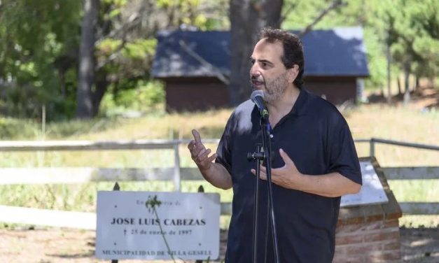 Gabriel Michi: «La prensa puede poner límite a los poderes más oscuros»